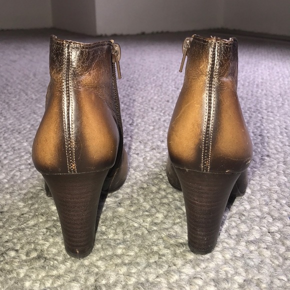 Genuine Brazilian Leather Booties from Arezzo - Picture 4 of 5